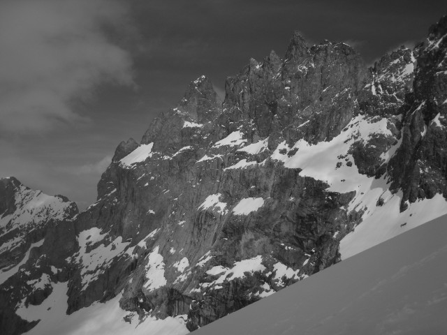 #36 La face sud de la Meije : vue depuis le col du pavé. La face sud de la Meije : vue depuis le col du pavé.