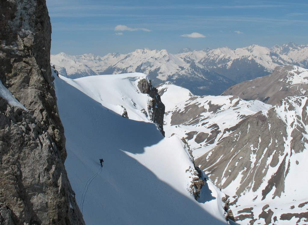 Epaule Ouest : Traversée vers l'épaule neigeuse