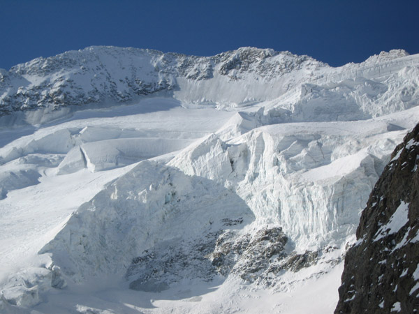 Face N des Ecrins : Toujours aussi impressionnant quand on sort de l'austérité du col des Ecrins