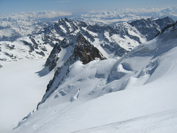 Une belle descente : La neige c'est un peu la piste, mais quand on est seul dans toute la face...