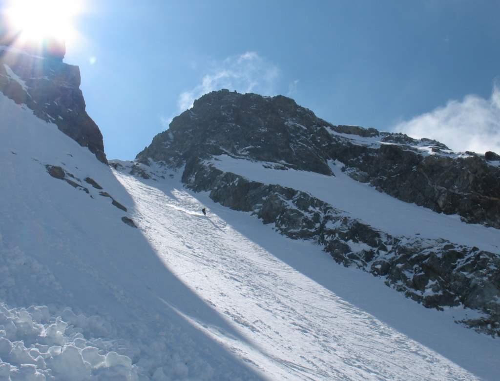 #5 Brèche en V : Descente dans la trouée de soleil Brèche en V : Descente dans la trouée de soleil