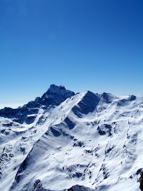 #5 Le Mont Viso et l Le Mont Viso et l'Asti : Le Mont Viso et L'Asti ont bien profité du retour d'Est