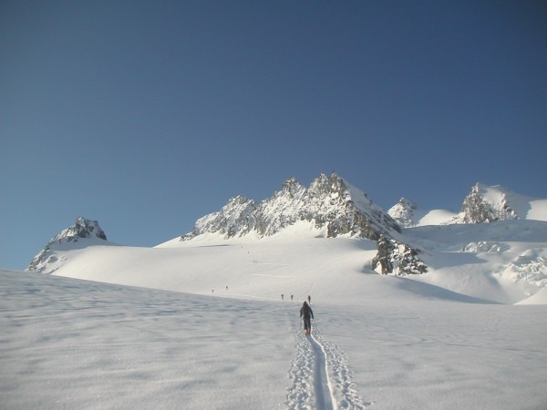 #2 Glacier de Gébroulaz : Du monde ce matin sur le glacier de Gébroulaz ! Glacier de Gébroulaz : Du monde ce matin sur le glacier de Gébroulaz !