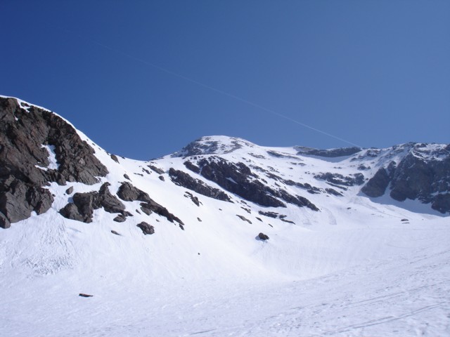 #6 Sommet en vue : A la montée il est préférable de suivre l Sommet en vue : A la montée il est préférable de suivre l'arête