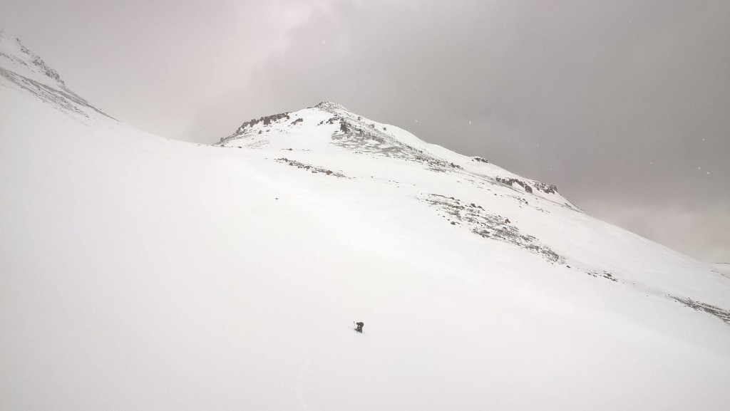 En arrivant sur la crête