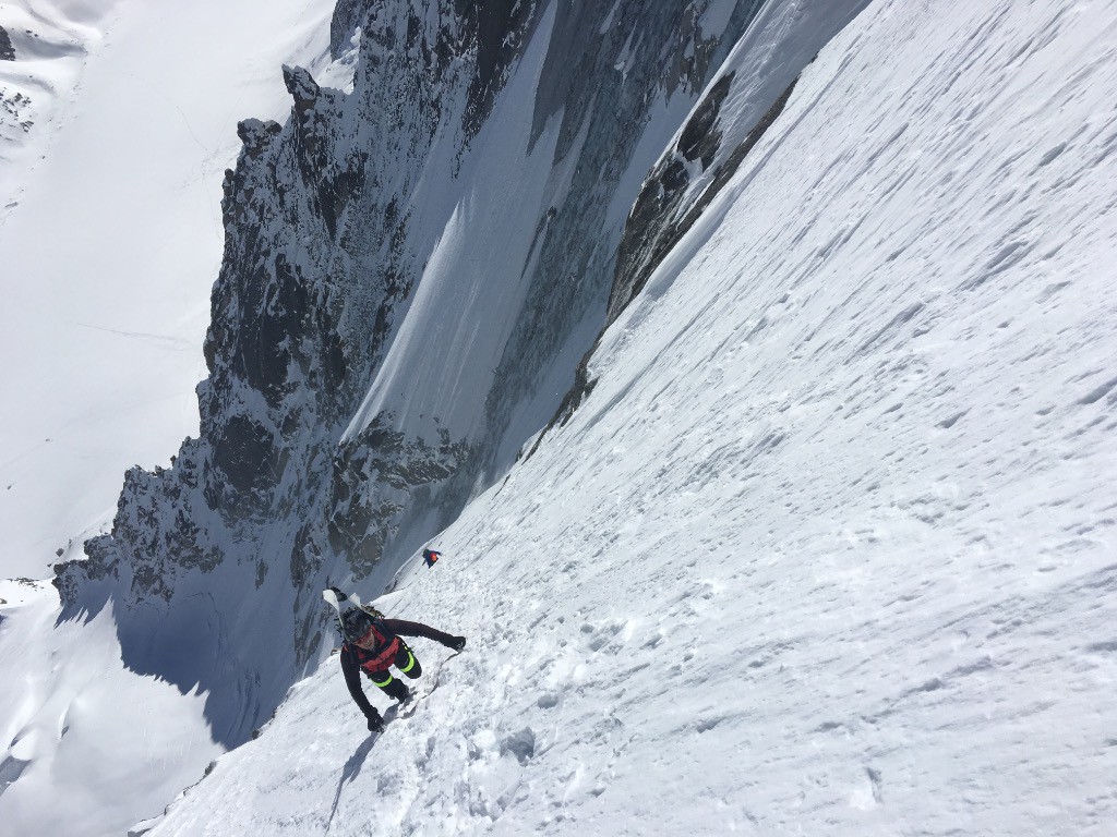 #21 Le 19 avril
Attaque du bazar. Le 19 avril
Attaque du bazar.