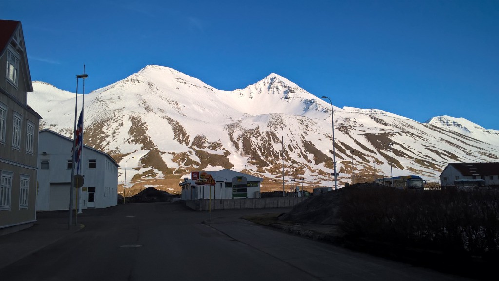 Le sommet depuis Siglufjördur