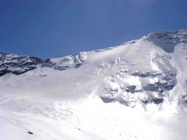 glacier de vallonbrun : nous sommes descendus juste à droite du col