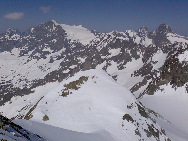 #5 Col du Says et Rouies : Au fond les Rouies, depuis le Gioberney Col du Says et Rouies : Au fond les Rouies, depuis le Gioberney