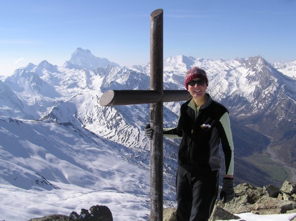#5 Le viso est toujours là! : Anne-Cé pose devant le toujours très présent Viso Le viso est toujours là! : Anne-Cé pose devant le toujours très présent Viso