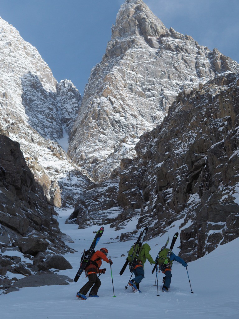 #4 Les choses sérieuses commencent Les choses sérieuses commencent