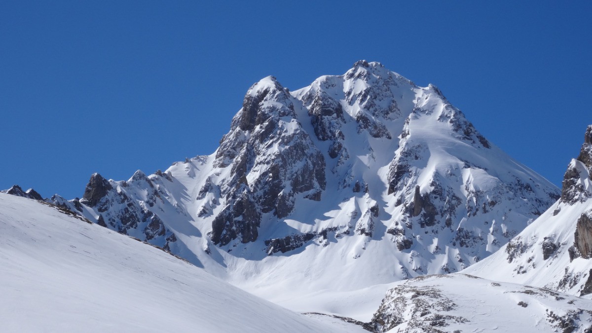 #5 Belle face et beaux couloirs Belle face et beaux couloirs