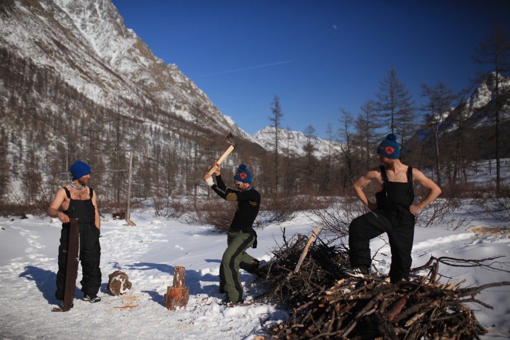 #8 Heu... cette photo là n Heu... cette photo là n'a rien à voir: concours de fendage à la cabane