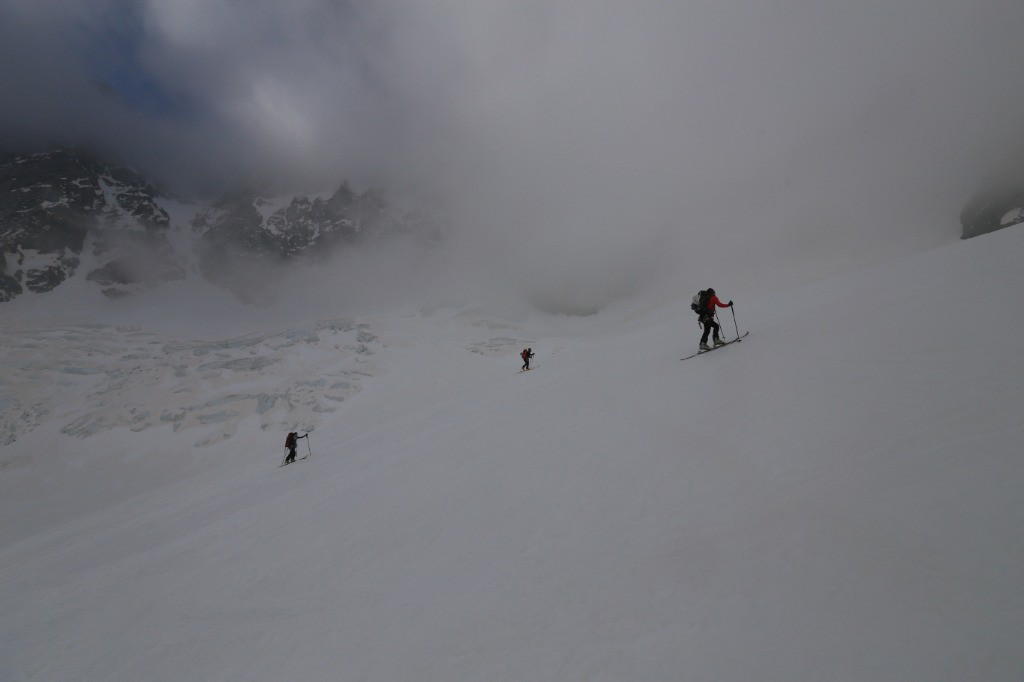#81 Remontée du haut du Glacier Noir Remontée du haut du Glacier Noir
