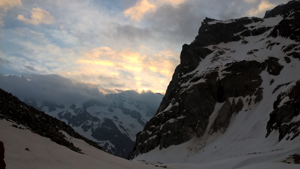 #77 J4 : On aura quand même un beau lever de soleil J4 : On aura quand même un beau lever de soleil