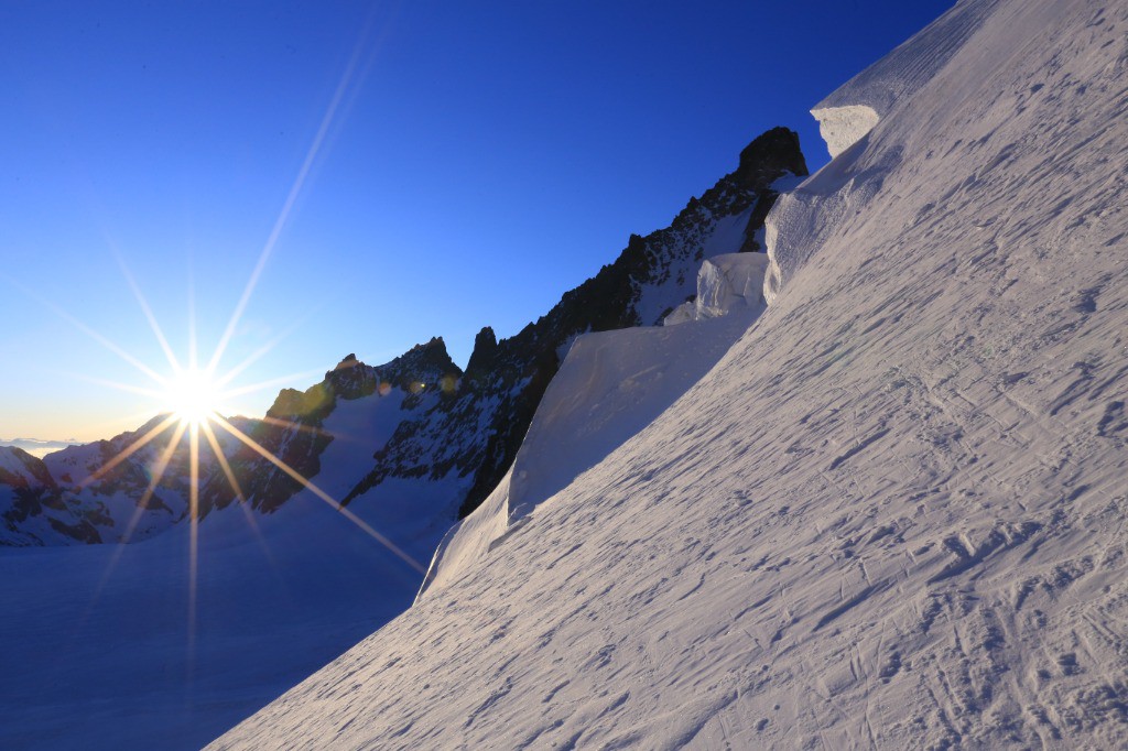 #46 Le soleil arrive sur les Agneaux Le soleil arrive sur les Agneaux