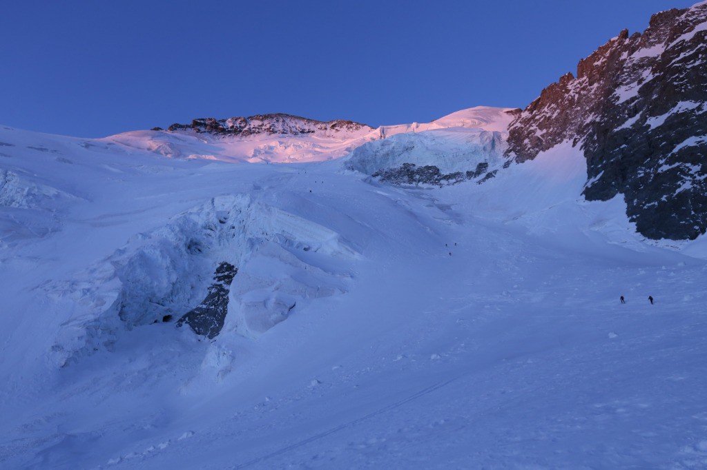#38 Premières lueurs sur le Dôme Premières lueurs sur le Dôme