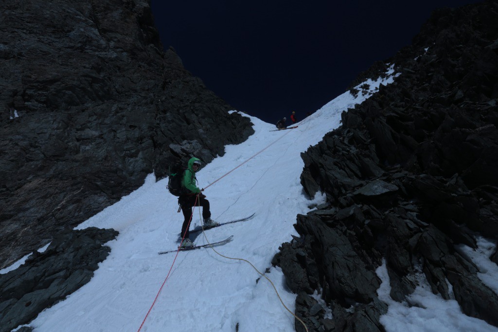 #64 Un pti rappel pour commencer, la neige était encore un peu gelée au couloir de la Grande Sagne... Un pti rappel pour commencer, la neige était encore un peu gelée au couloir de la Grande Sagne...