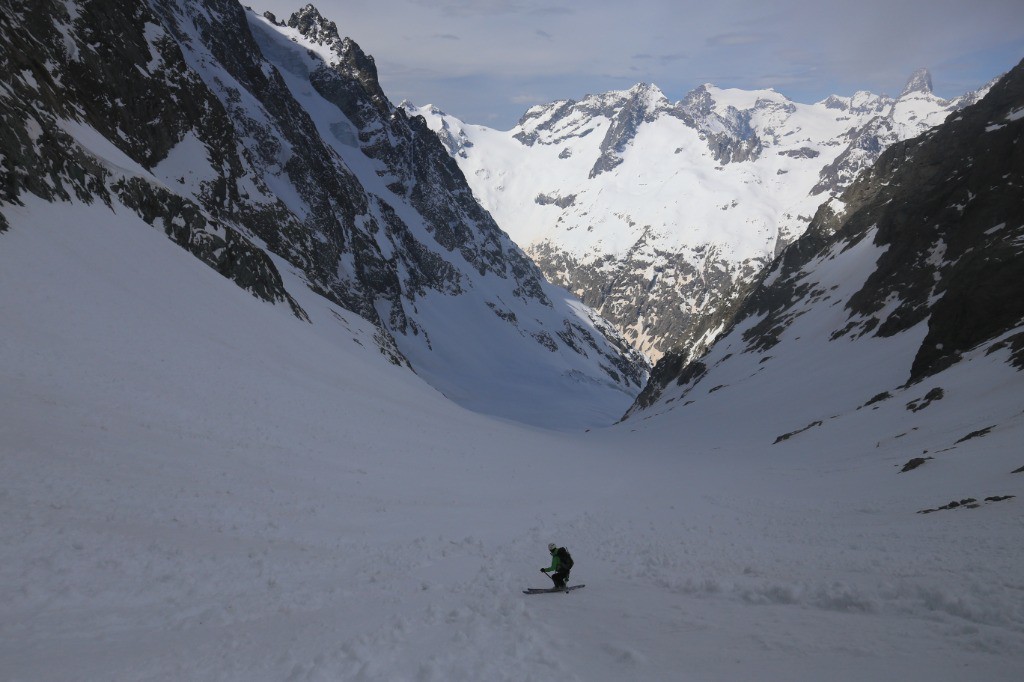 #90 Versant Ouest dans la descente du Col de Coste Rouge Versant Ouest dans la descente du Col de Coste Rouge