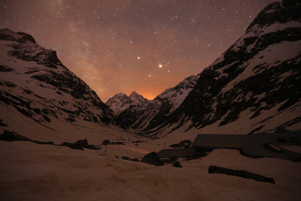 #107 La Grande Aiguille de la Bérarde et ses étoiles La Grande Aiguille de la Bérarde et ses étoiles
