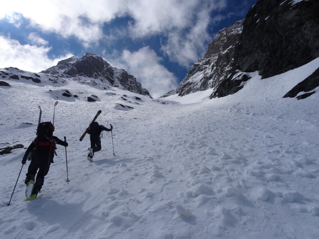 début de la remontée du second couloir