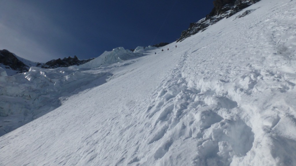 #16 On commence à avoir la figure dans la neige !! heureusement la trace est encore bonne ! On commence à avoir la figure dans la neige !! heureusement la trace est encore bonne !