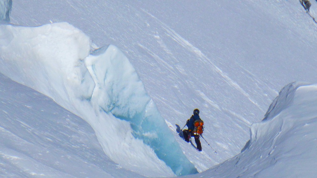 #18 Elie redescend. Elie redescend.