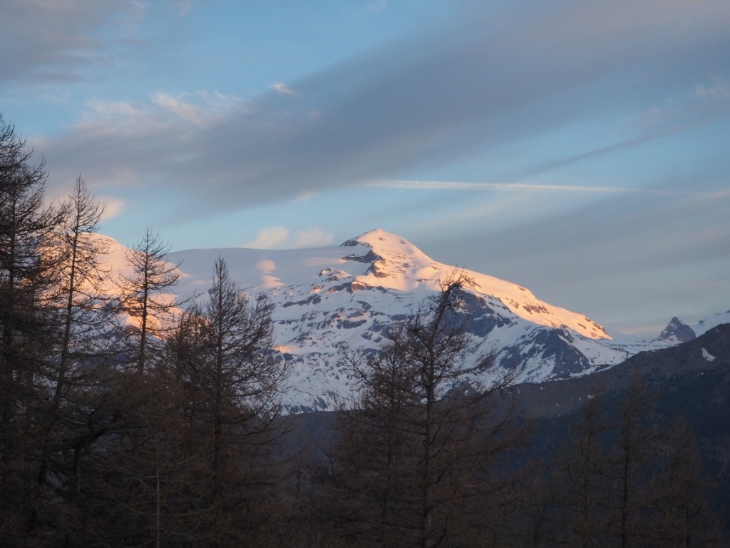 #1 Levé du soleil sur Chasseforert. Levé du soleil sur Chasseforert.