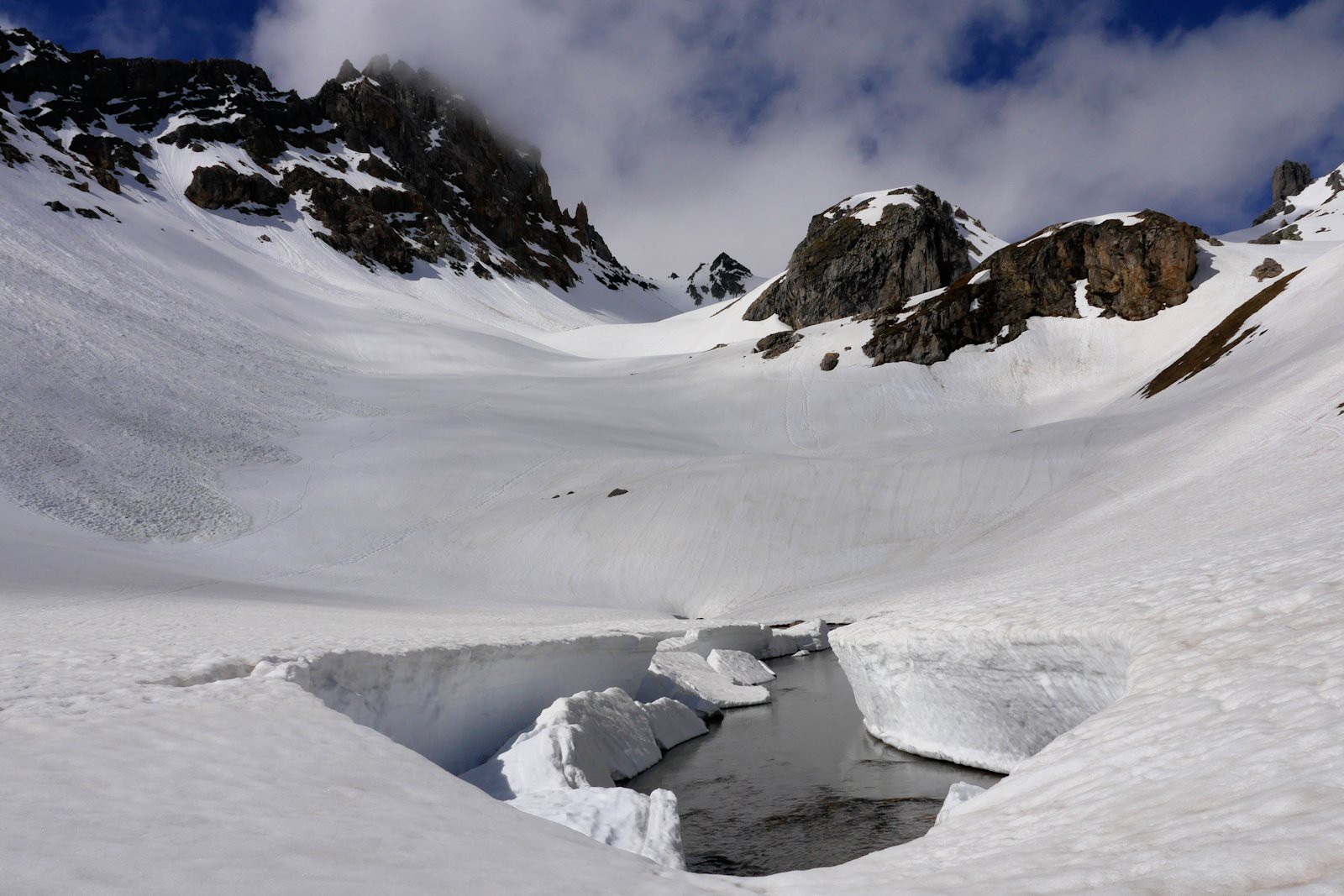 #13 Les Ponts de neige cèdent. Les Ponts de neige cèdent.