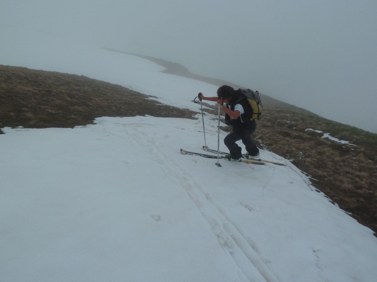 #16 Sous le passage de l Sous le passage de l'Arpire, dernières langues de neige !!!