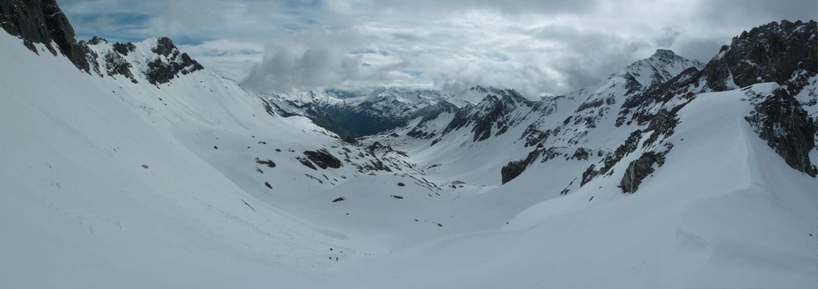 #6 Depuis le Col du Grand Fond : Combe de la Neuva Depuis le Col du Grand Fond : Combe de la Neuva