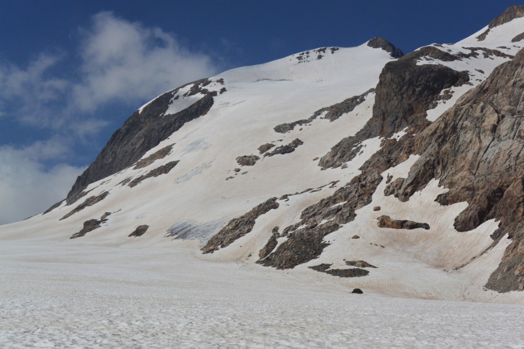 #12 Vue sur la descente (en regardant bien on arrive à voir les traces et les piétons qui descendent) Vue sur la descente (en regardant bien on arrive à voir les traces et les piétons qui descendent)