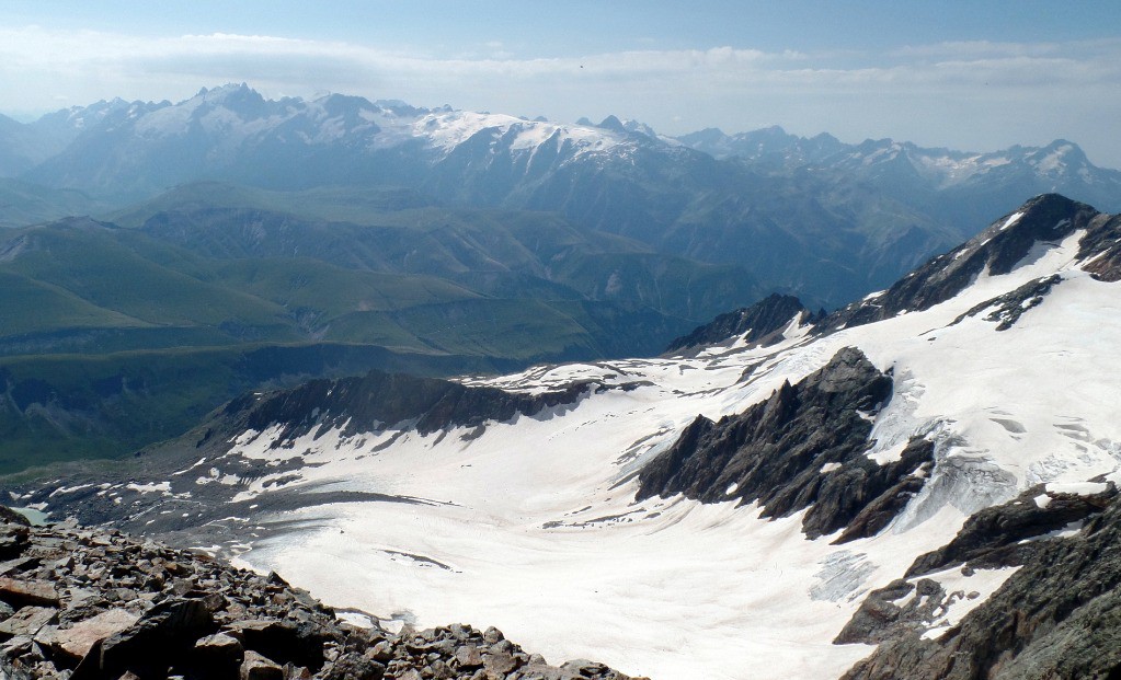 le glacier des Quirlies sur fond d'Ecrins