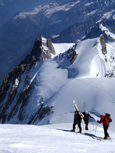 #11 Mt Blanc : Patric et Philippe dans les derniers mètres Mt Blanc : Patric et Philippe dans les derniers mètres