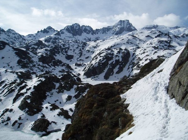 #1 Pic du Néouvielle : Depuis le refuge de la Glère Pic du Néouvielle : Depuis le refuge de la Glère