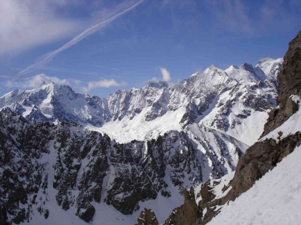 #10 vue Agneaux Ecrins : C vue Agneaux Ecrins : C'est sauvage en dessous et toujours aussi beau en dessus...