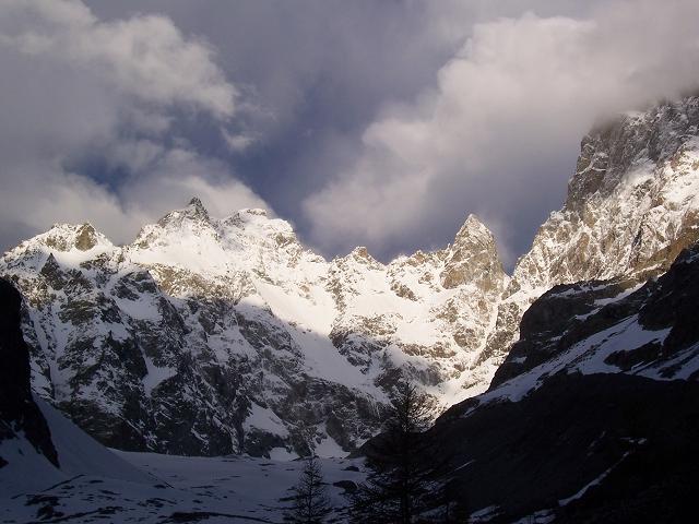 #1 Lever de soleil : Les sommets s Lever de soleil : Les sommets s'allument (Fifre, Coolidge..)