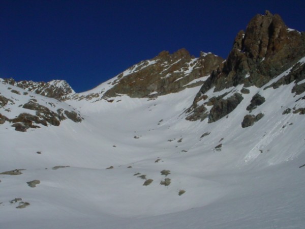 #4 itinéraire vers le sommet : itinéraire vers le Col et la Pointe, on sent déjà que la descente va être bonne... itinéraire vers le sommet : itinéraire vers le Col et la Pointe, on sent déjà que la descente va être bonne...