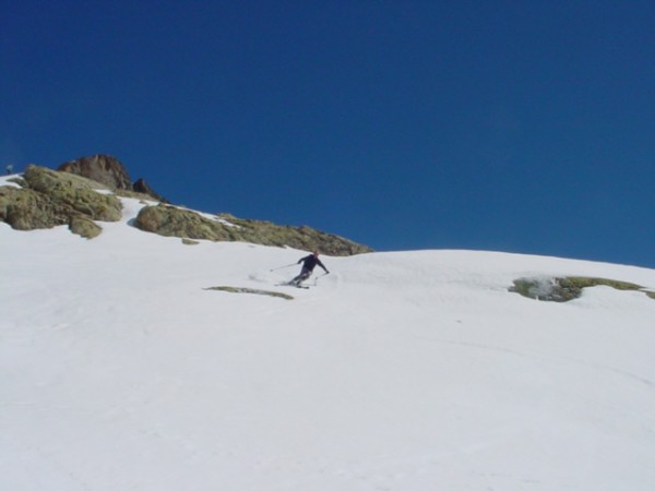 #9 descente plein pot : grandes courbes à fond tellement c descente plein pot : grandes courbes à fond tellement c'est bon!