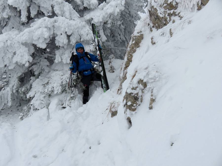 Petit déchaussage sur 1m - skis épargnés - 