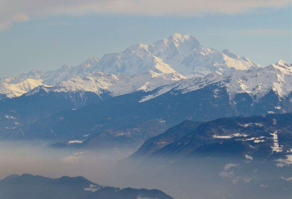 #12 La pollution a repris place au pied du patron La pollution a repris place au pied du patron