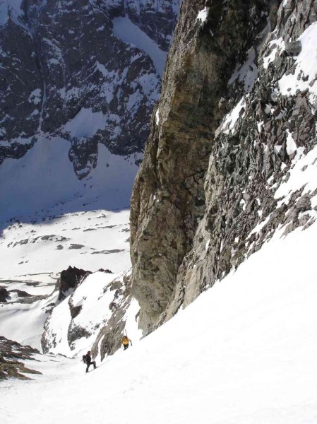 #11 croisement dans couloir : Louis pour un petit commentaire sur l croisement dans couloir : Louis pour un petit commentaire sur l'état de la descente alors que l'on monte encore...