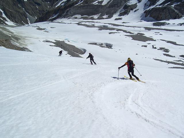 #17 Moquette : Moquette à poils longssur le glacier noir Moquette : Moquette à poils longssur le glacier noir
