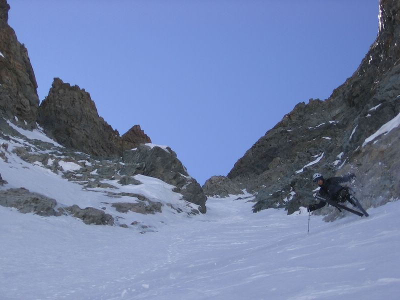 #9 Col Est du Pelvoux : Virage suspendu ! Col Est du Pelvoux : Virage suspendu !