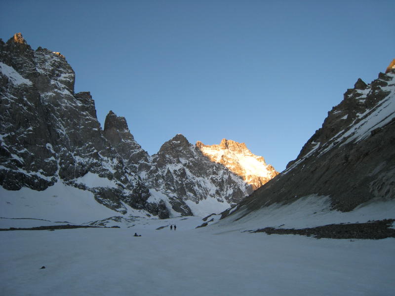 #2 sur le glacier noir : montée tranquille sous l sur le glacier noir : montée tranquille sous l'oeil de l'Ailefroide
