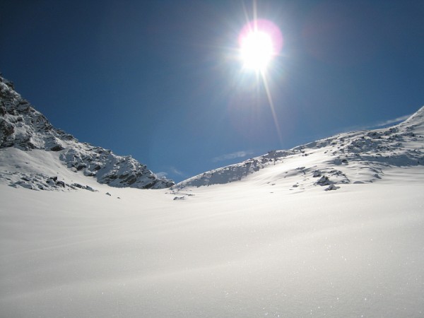 Le grand col : Le Grand col sous un beau soleil du matin ...