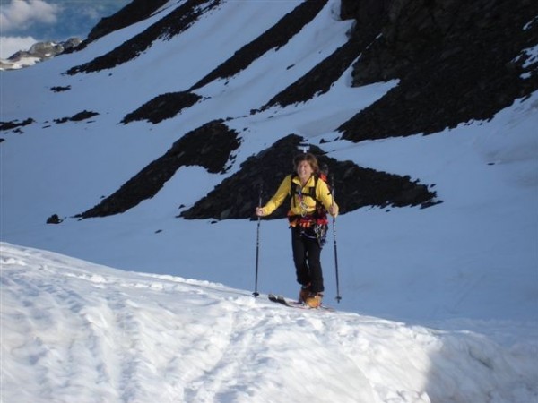 #5 gigi (photo Michel) : Gigi arrive au Grand Col en même temps que le soleil gigi (photo Michel) : Gigi arrive au Grand Col en même temps que le soleil