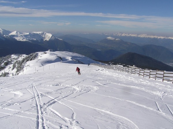 #5 Sur le haut : Papaseb au taquet avec ses vieilles planches Sur le haut : Papaseb au taquet avec ses vieilles planches
