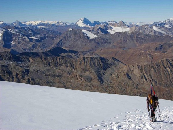 #1 Montée à crampons : Sancy souhaite porter ses skis le plus haut possible... çà fait la forme de début de saison Montée à crampons : Sancy souhaite porter ses skis le plus haut possible... çà fait la forme de début de saison