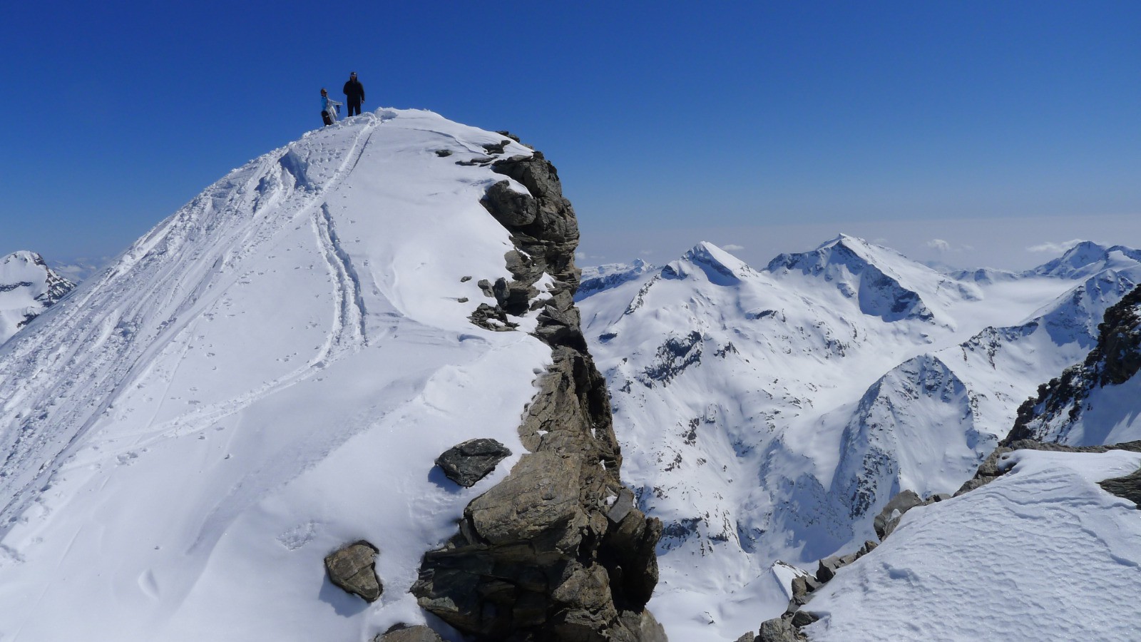 #13 Hélène et Etienne au sommet Hélène et Etienne au sommet